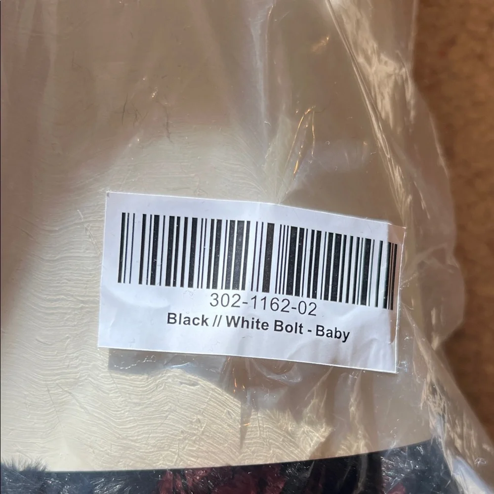 Aviator Nation X Lola Black white bolt baby Blanket SOLD OUT - Picture 2 of 3